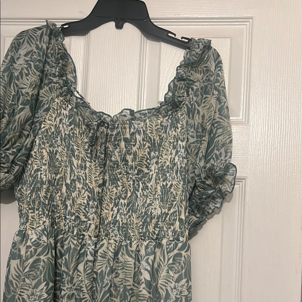 Women’s Multi-color dress,mimi chica brand.Z:1X.